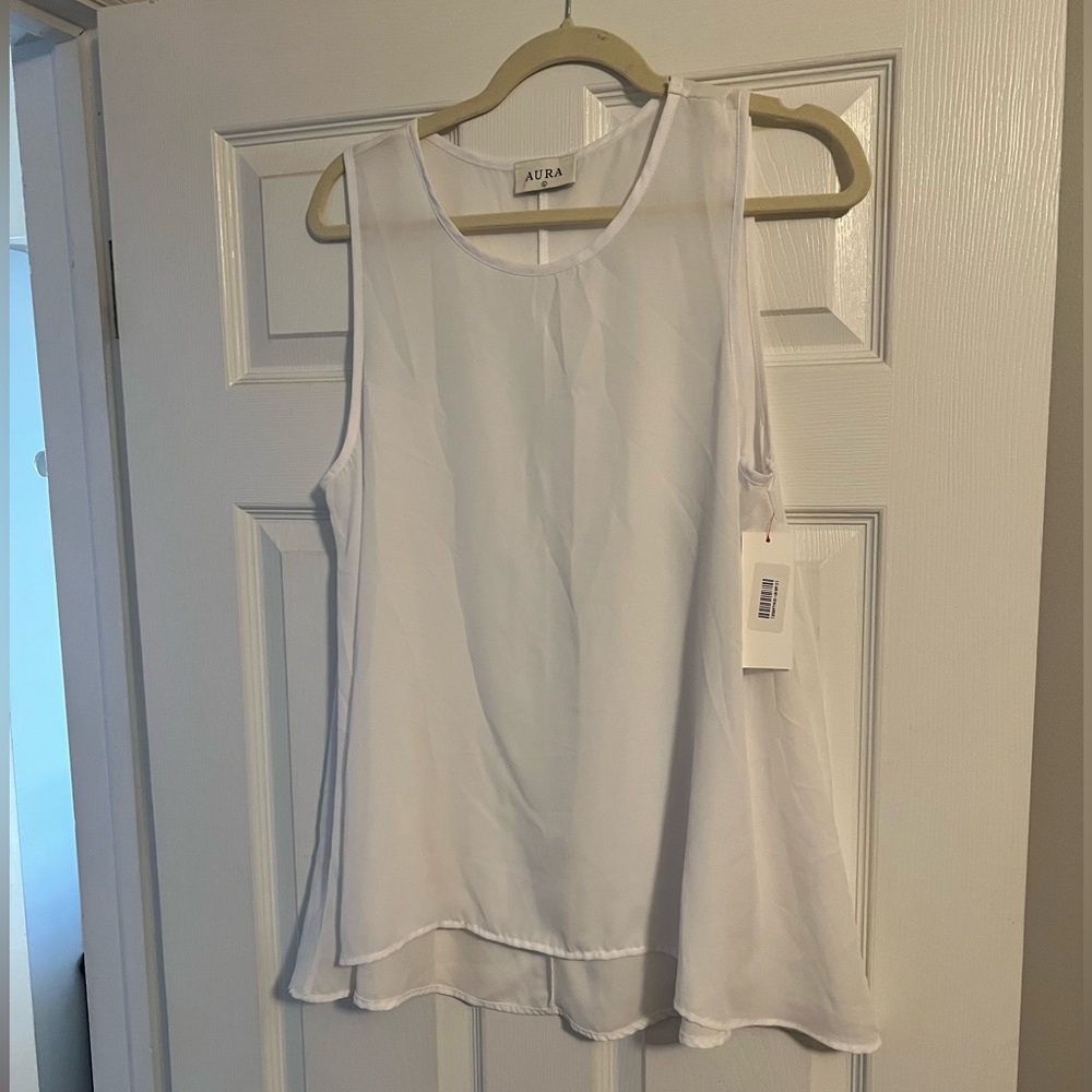 Red Dress Boutique Aura Flowy White Tank Top Large